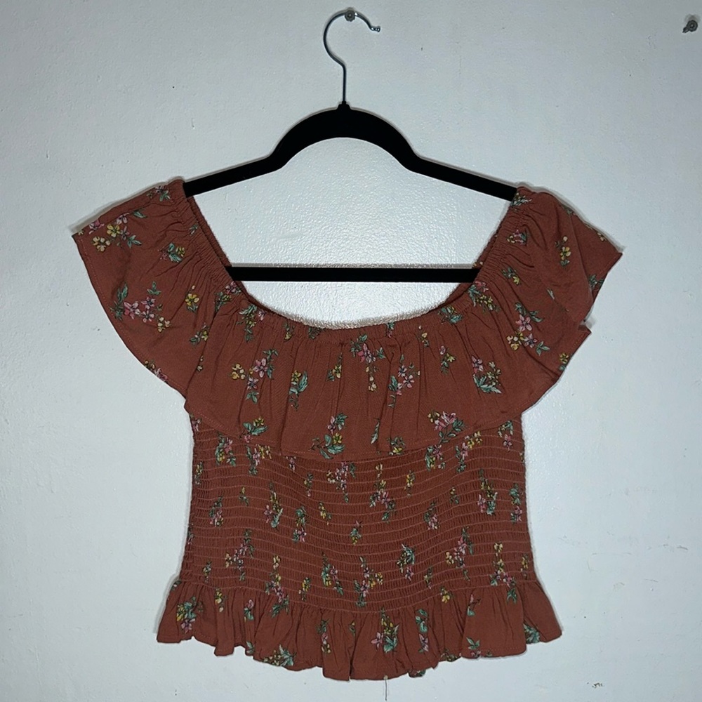 Love Tree Floral Print Brown Top With Ruffle Neckline and Hemline Size S